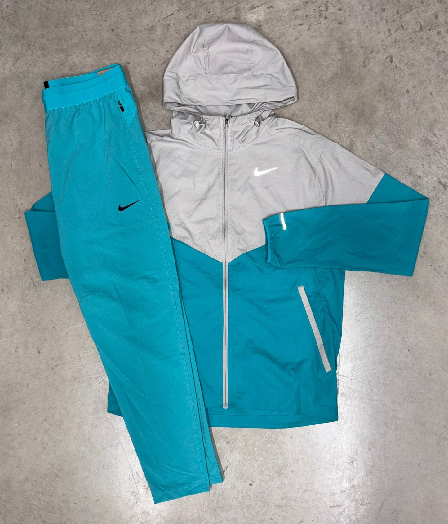 Nike Windrunner Set