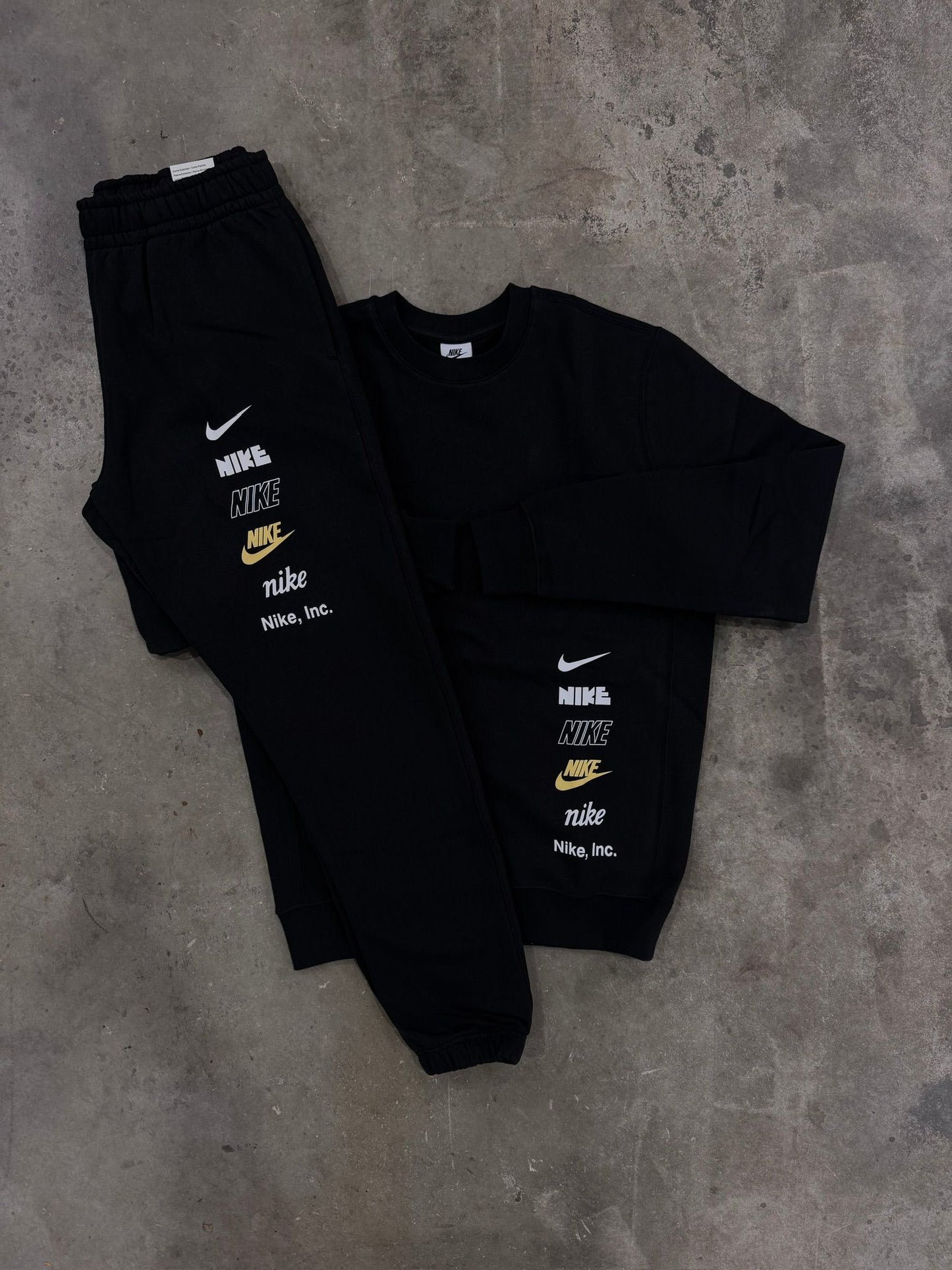Nike Club Fleece Logo Set