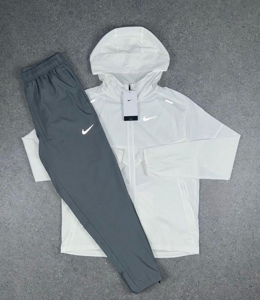 Nike White UV / Challenger Set