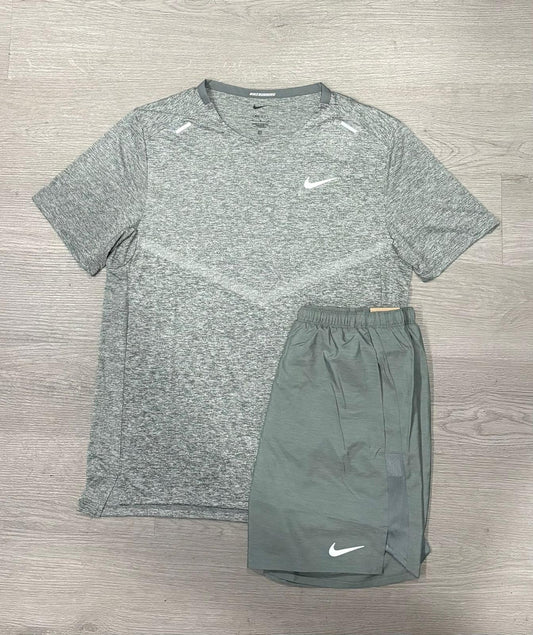 Nike Grey Rise 365 Set