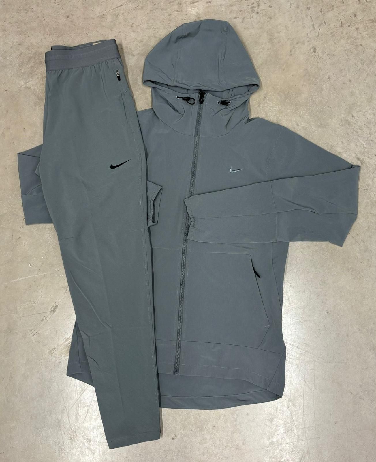 Nike Versatile Set