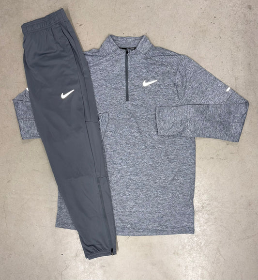 Nike Stride Q-Zip Set